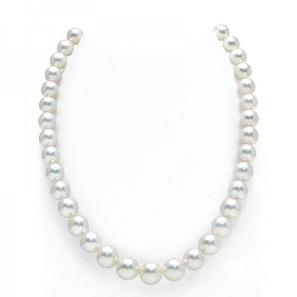 Pearl Necklaces in Aruba