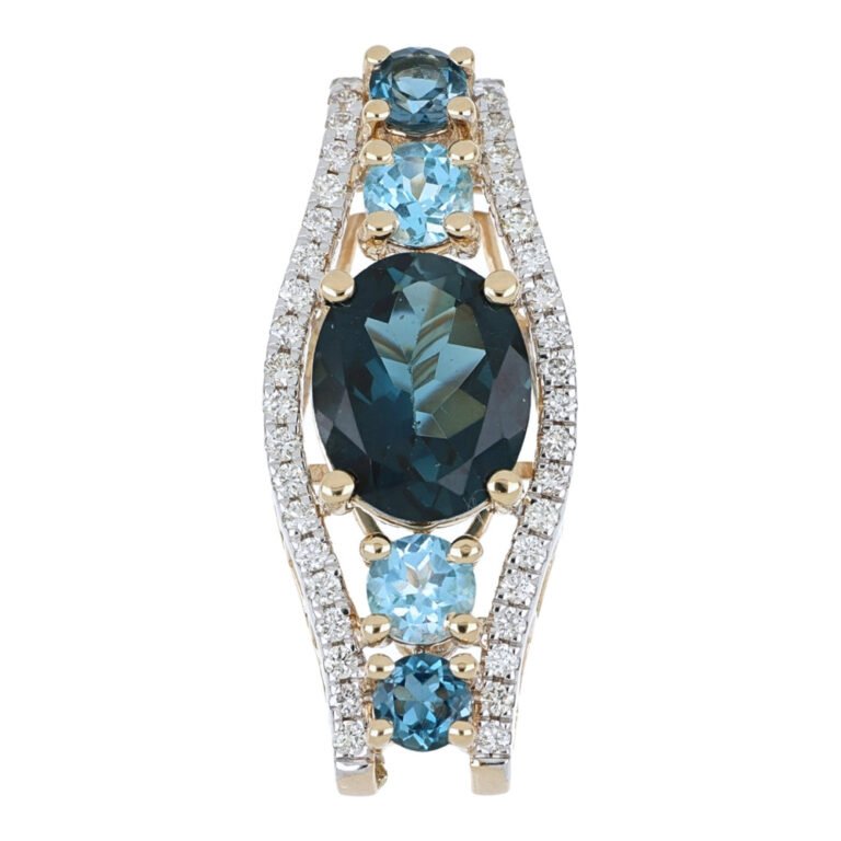 Diamond Pendants in Aruba