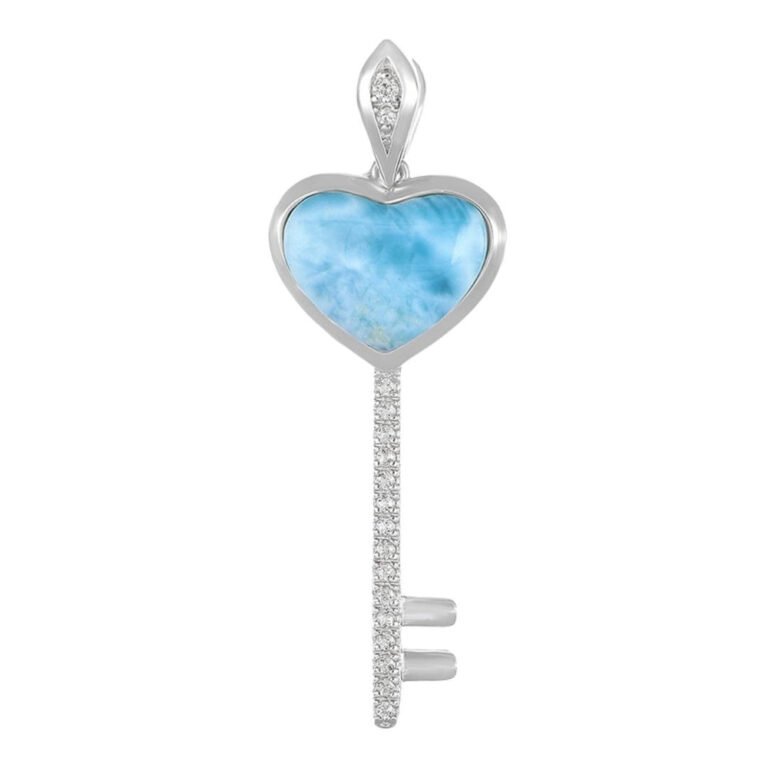 Gemstones in Aruba: Larimar Pendant