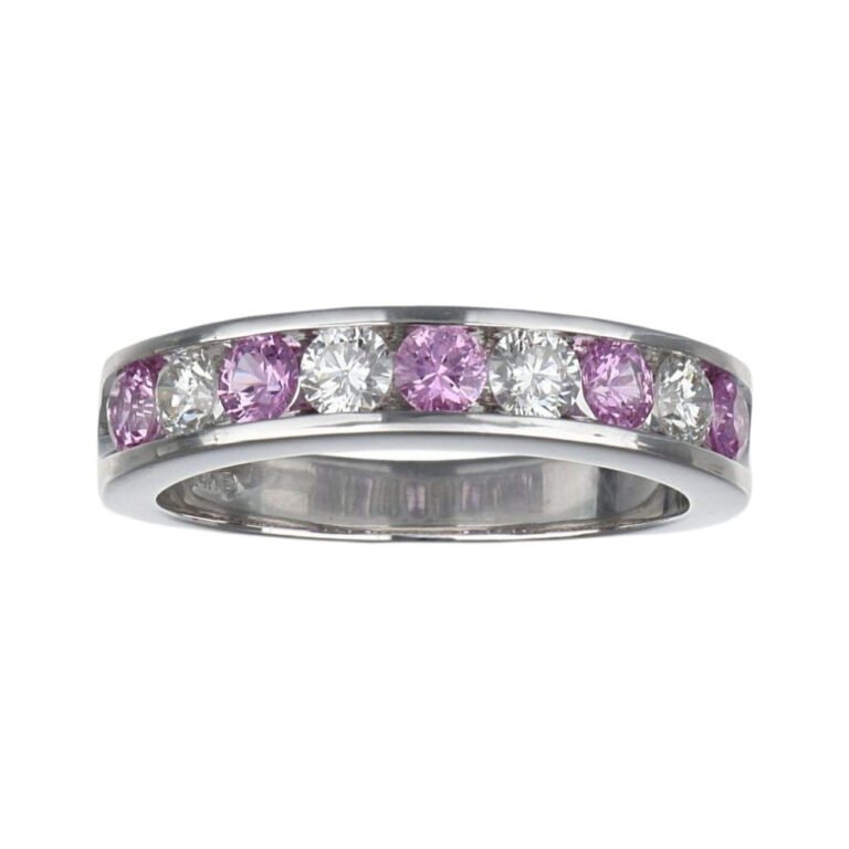 Jewelry in Aruba: Pink Sapphire Ring (Pink Sapphire 0.68 cts. White Diamond 0.49 cts.)