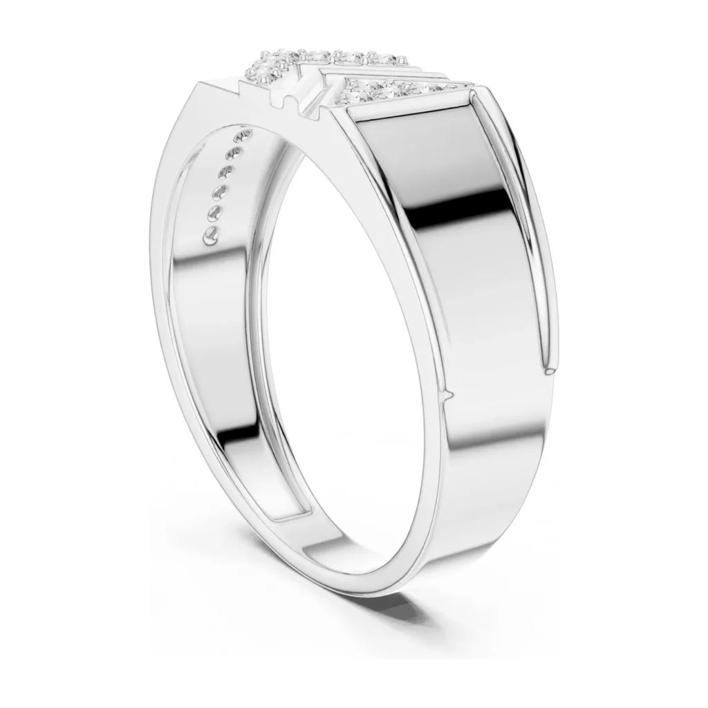Pavé Chevron Signet Ring — photo 5
