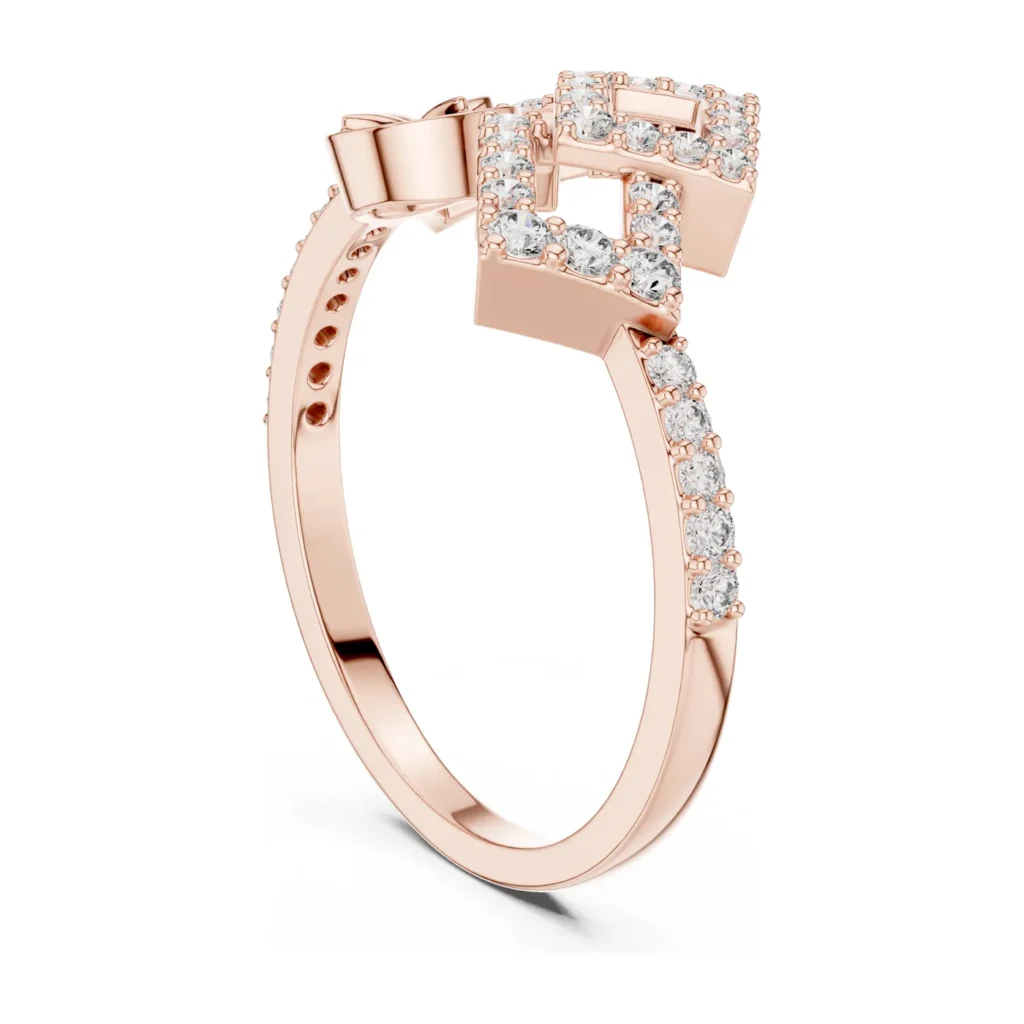 Pavé Quatrefoil Square Ring — photo 9