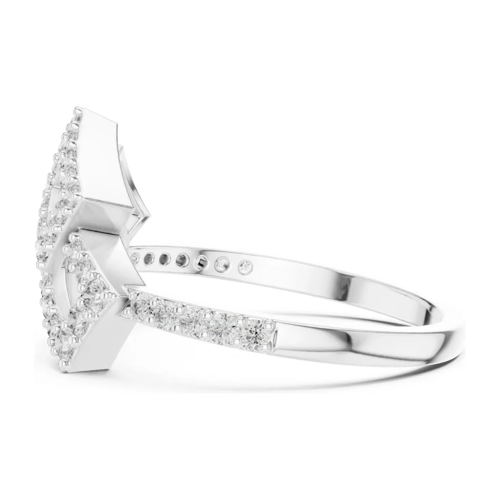 Pavé Quatrefoil Square Ring — photo 7